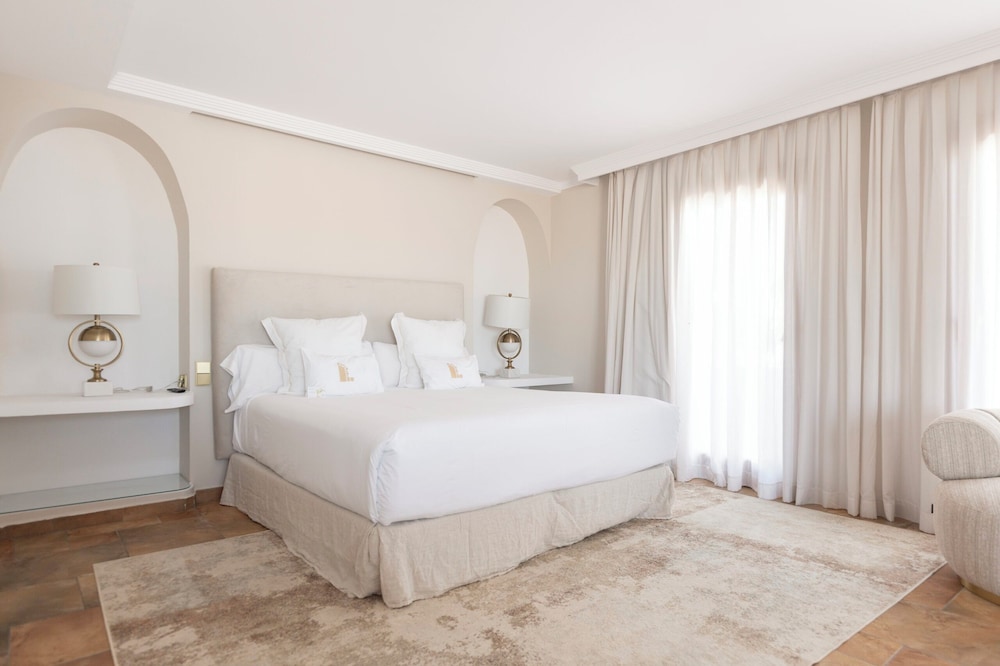 Suite Superior, Vista al Puerto con Terraza