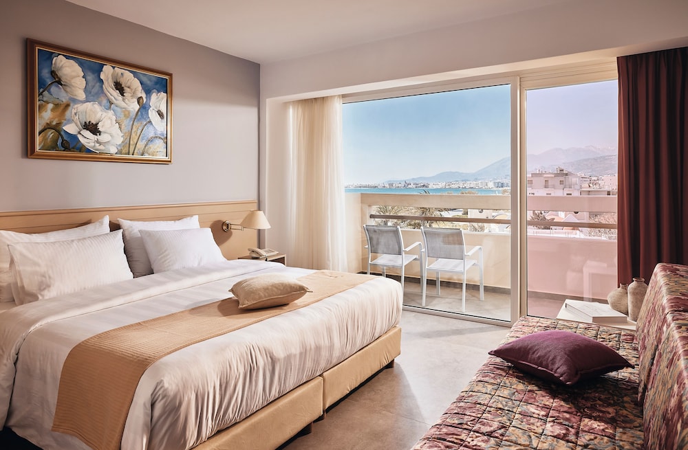 Triple Room, Partial Sea View