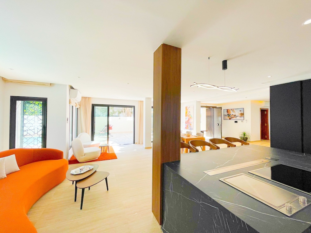 Villa photo 3