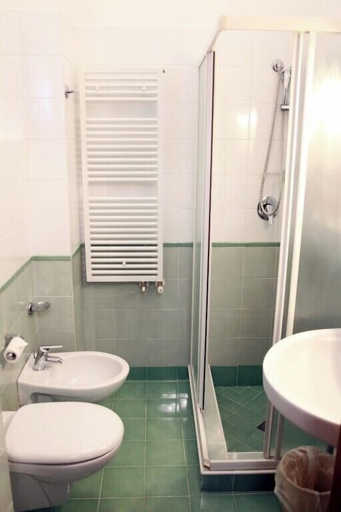Exclusive Condo, 3 Bedrooms - Photo 11