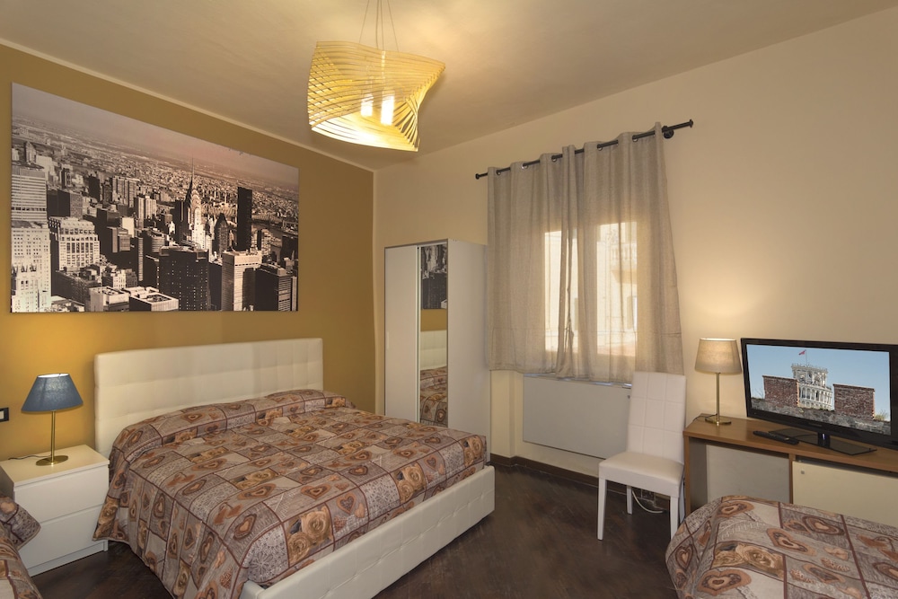 Superior Quadruple Room - Photo 2