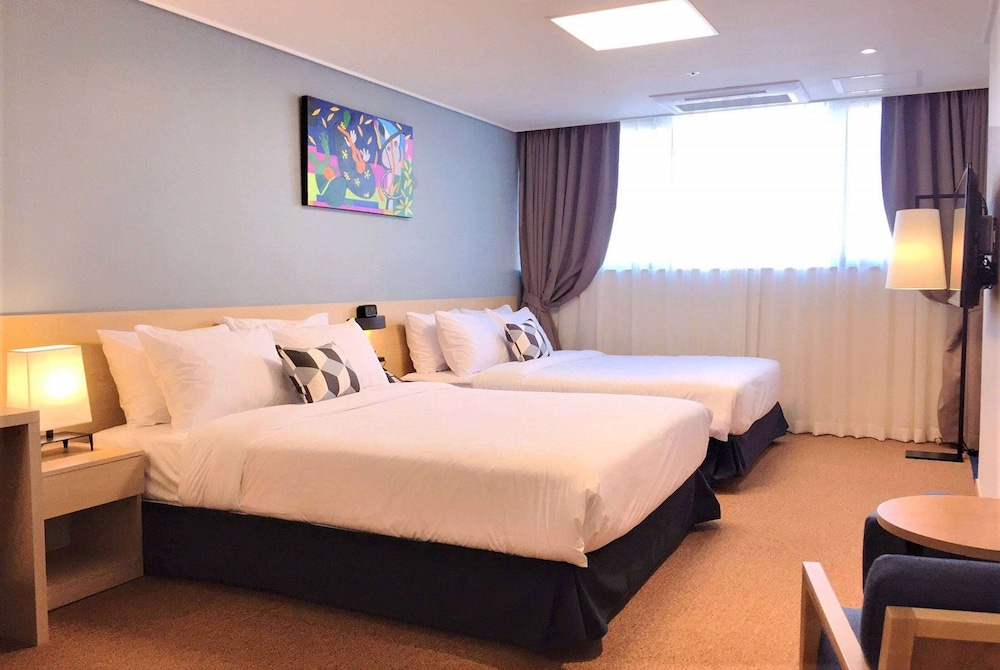 Family Suite, 2 Double Beds, Non Smoking photo 1