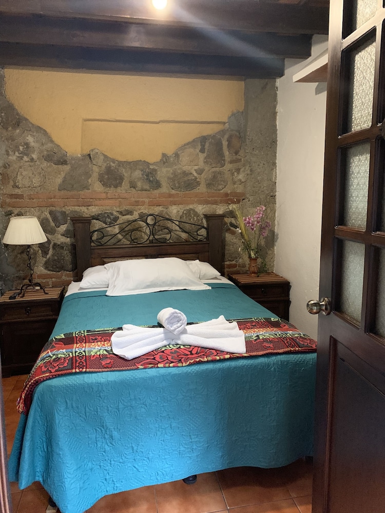 Economy Room - Photo 2