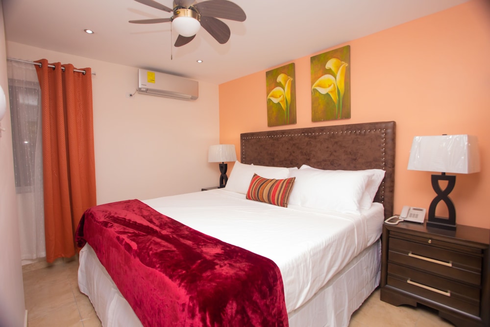 Deluxe Studio Suite