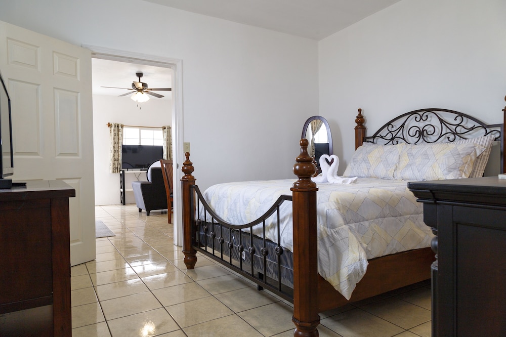 Premier Apartment