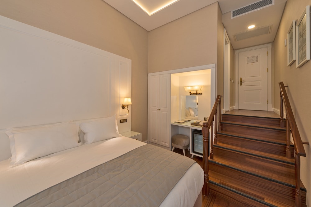 Deluxe Double Room photo 3