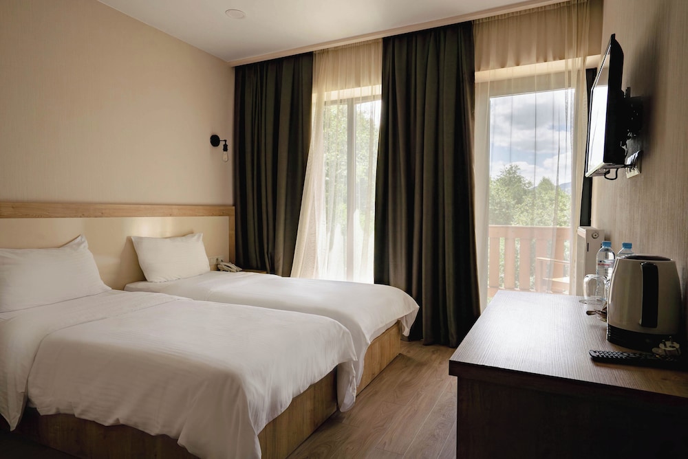 Standard Double or Twin Room - Photo 1