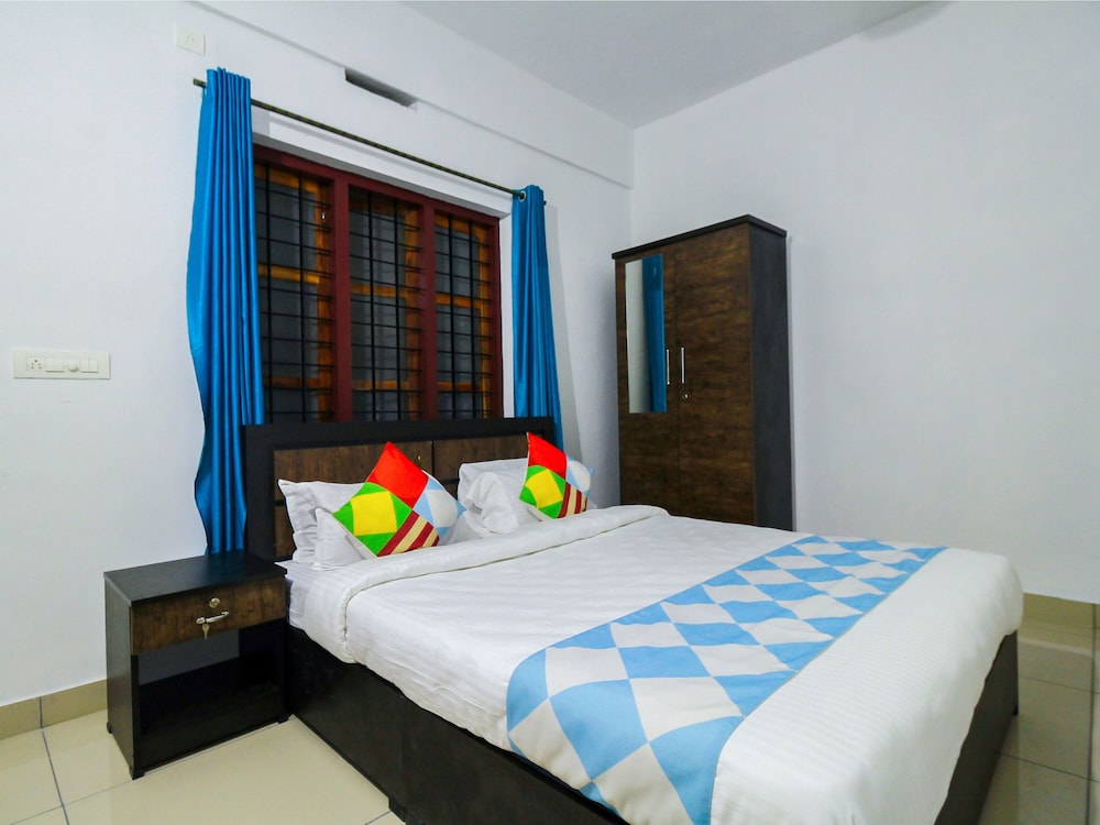 Double or Twin Room photo 3