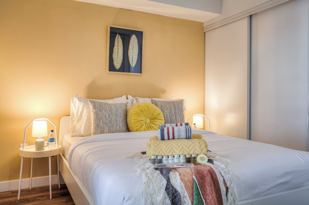 Signature Suite