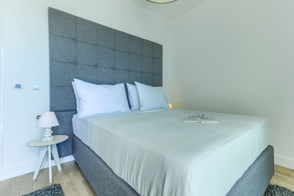 Deluxe Double or Twin Room, Terrace, Sea View photo 3