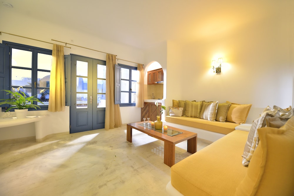 Superior Suite - Photo 3