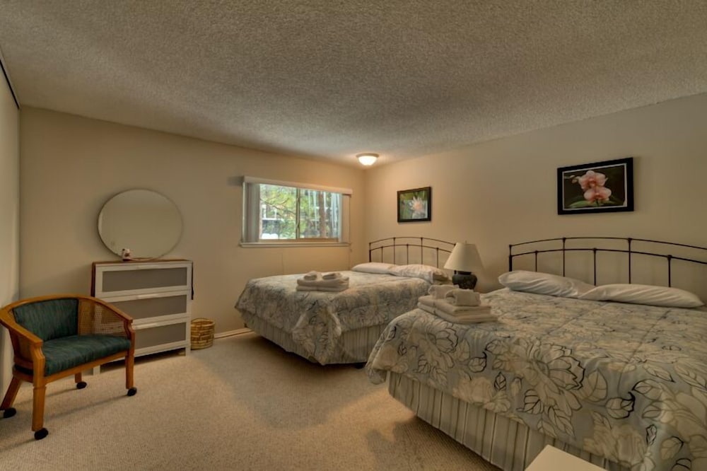 Condo, 2 Bedrooms