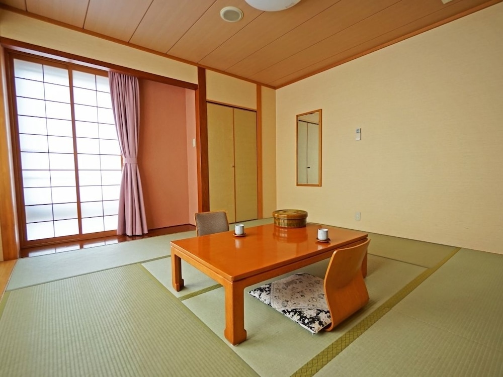 Japanese Room, Smoking (20m2)