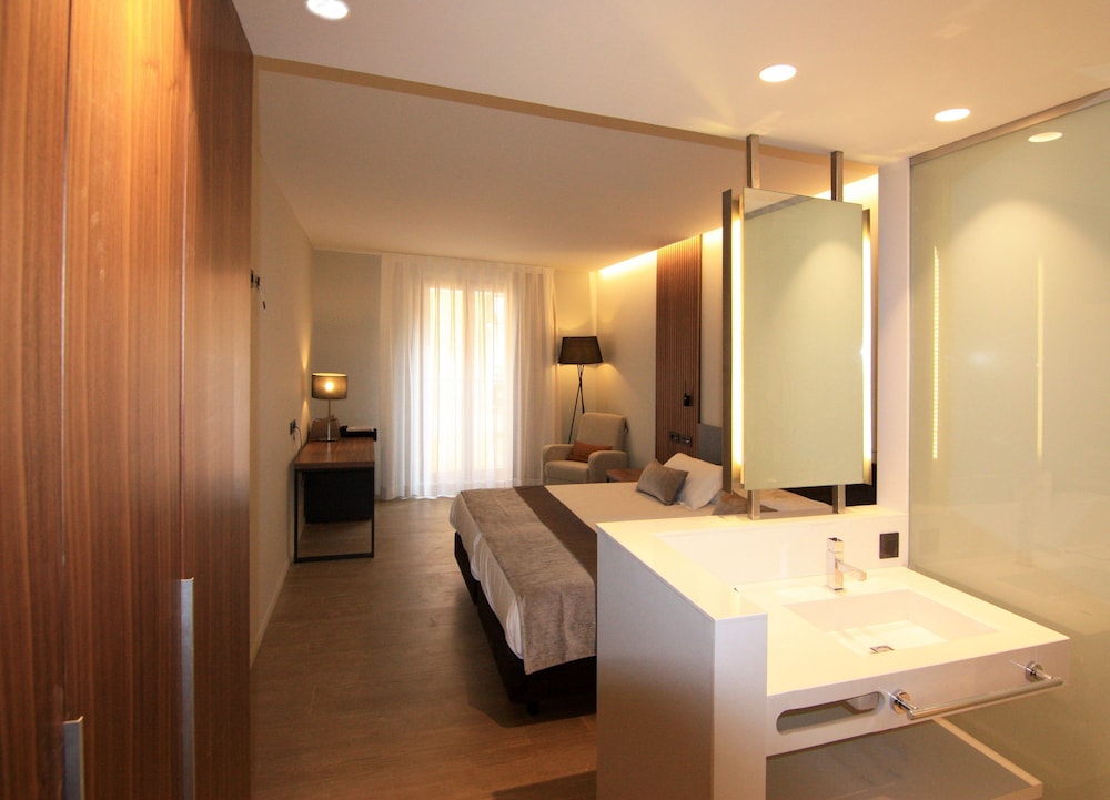 Habitación Doble Estándar con Balcón