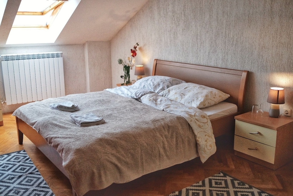 Apartment (2+1)
