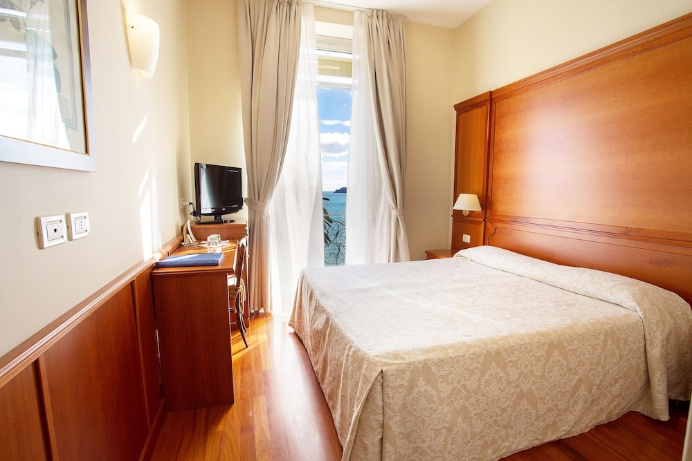 Panoramic Double Room, Sea View photo 3