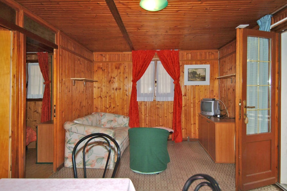 Bungalow, 2 Bedrooms photo 1