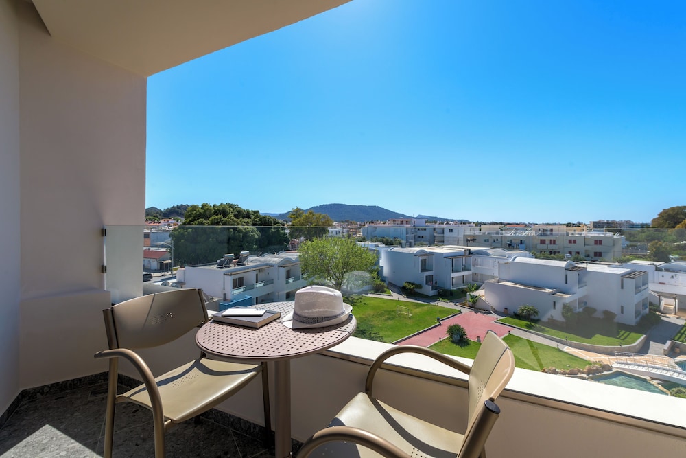 Superior Double Room, Garden View photo 3