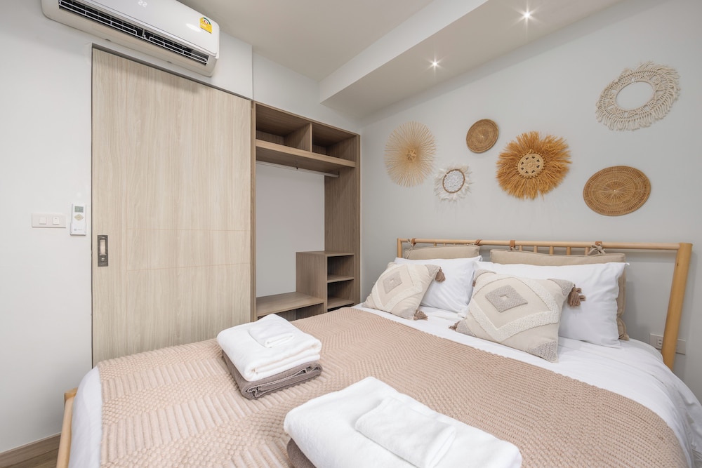 Exclusive Apartment, 2 Bedrooms, Balcony, Golf View
