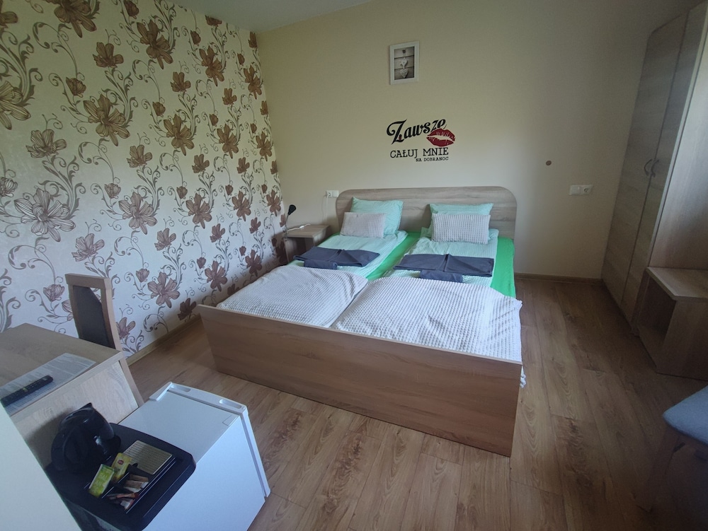 Comfort Apartment, 1 King Bed, Non Smoking, Refrigerator photo 1