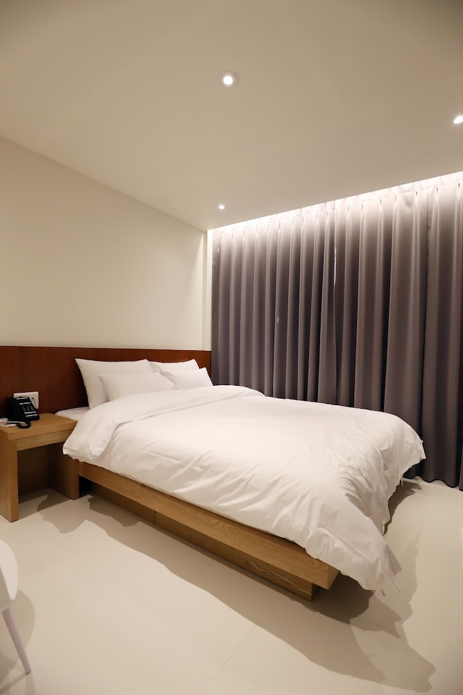 Standard Double Room - Photo 1