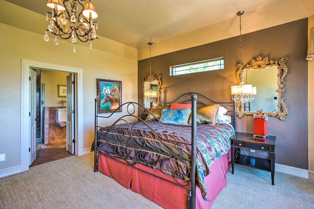 House (4 Bedrooms) photo 2
