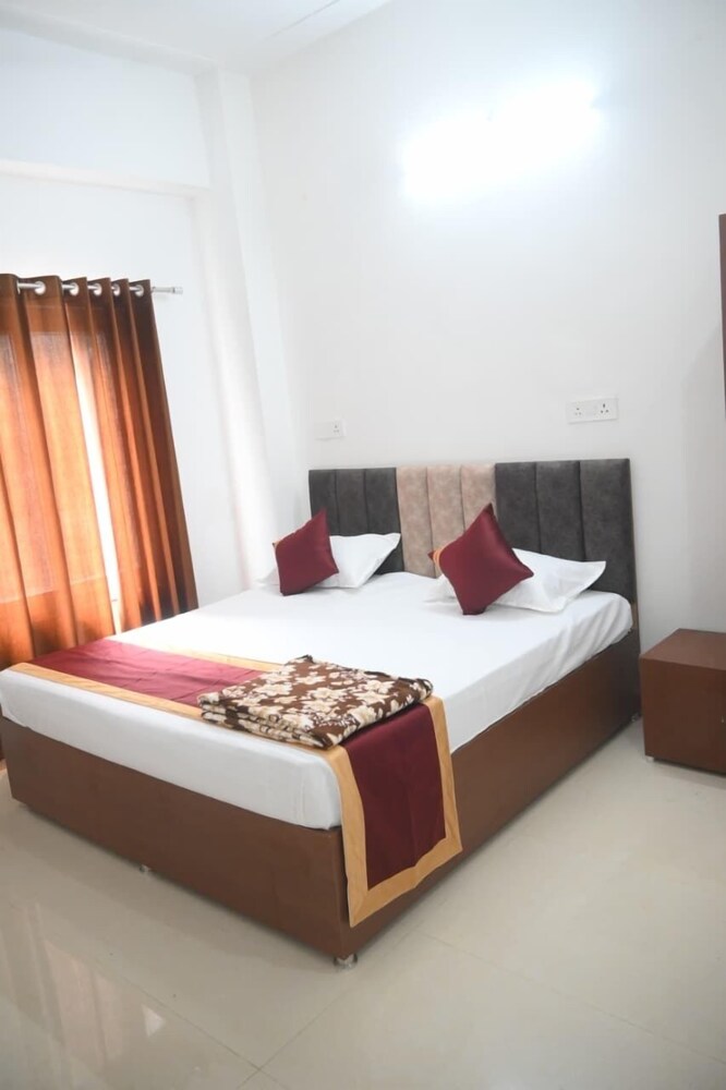 Deluxe Double Room, City View photo 2