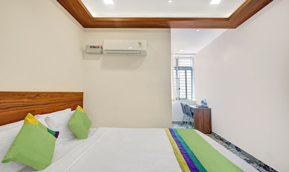 Standard Double Room photo 3