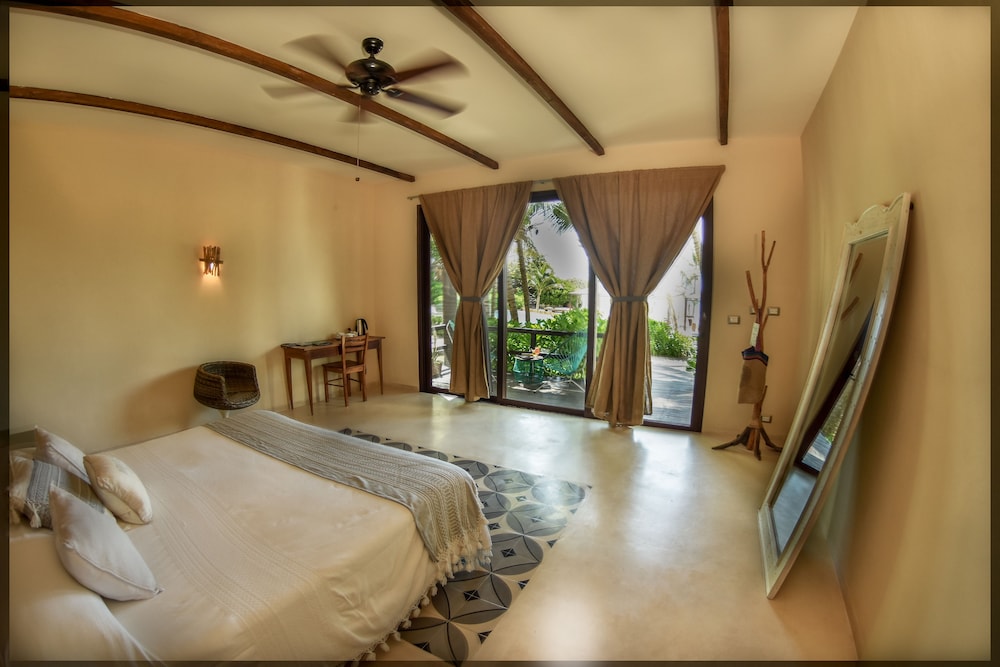 Beachside Ground Level Suite