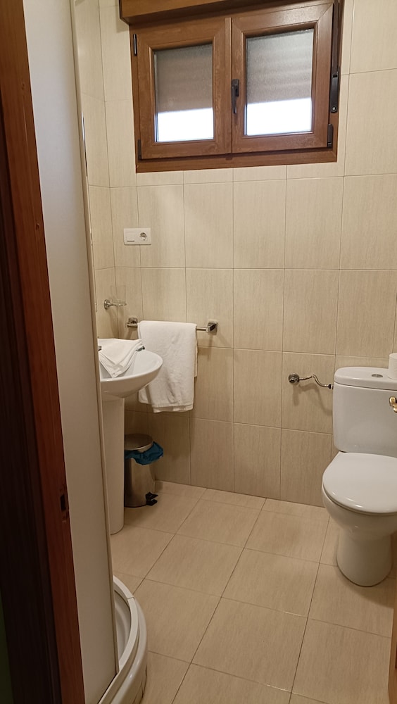 Basic Room photo 3