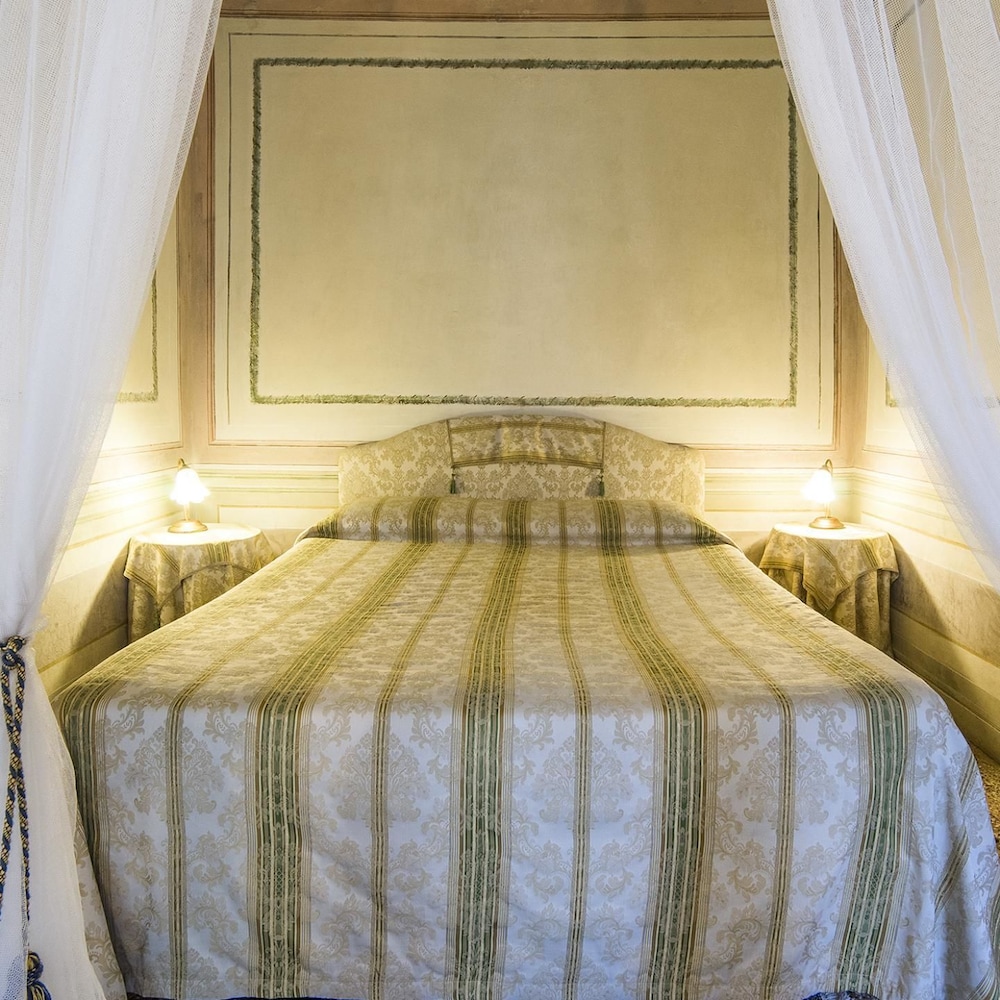 Suite, Garden View
