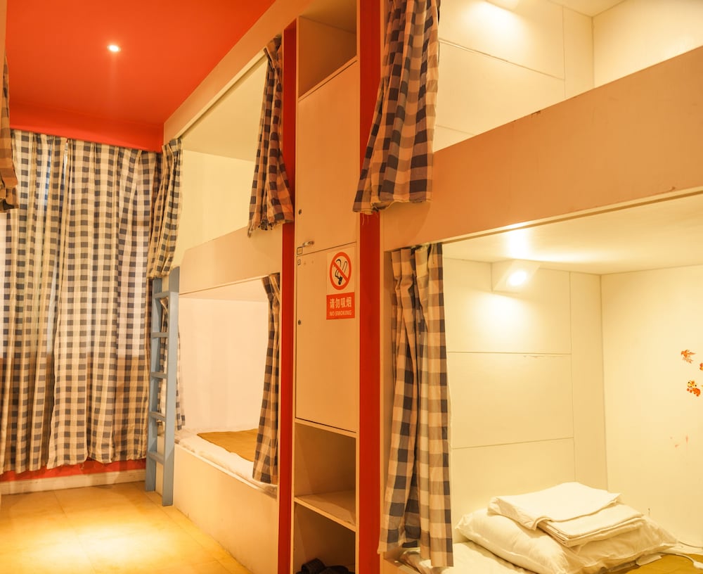 Bed in 6-bed Female Dormitory Room photo 1