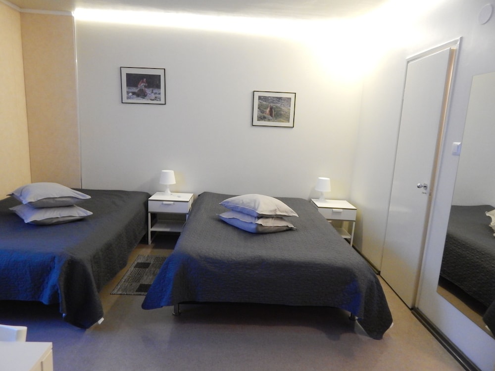 Comfort Twin Room, Shared Bathroom photo 1