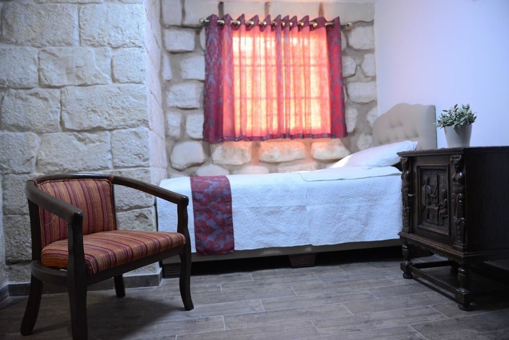 Deluxe Double Room Single Use photo 2