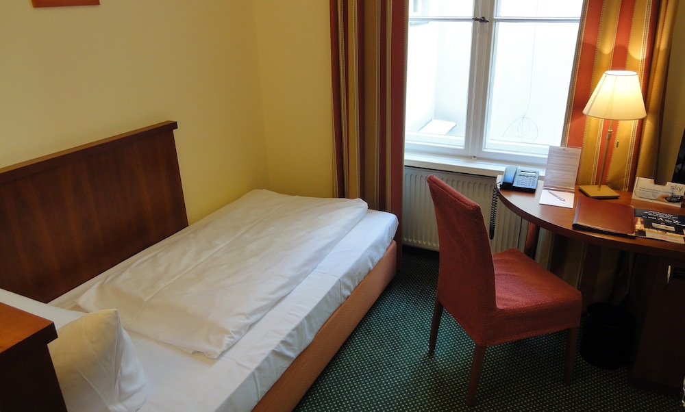 Economy Single Room photo 2
