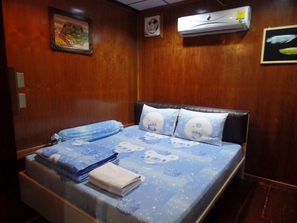 Quarto Standard com Banheiro Compartilhado