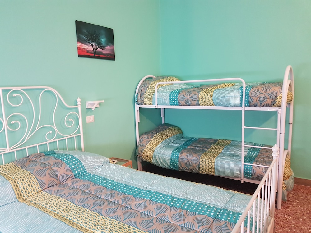 Standard Quadruple Room, Shared Bathroom, City View