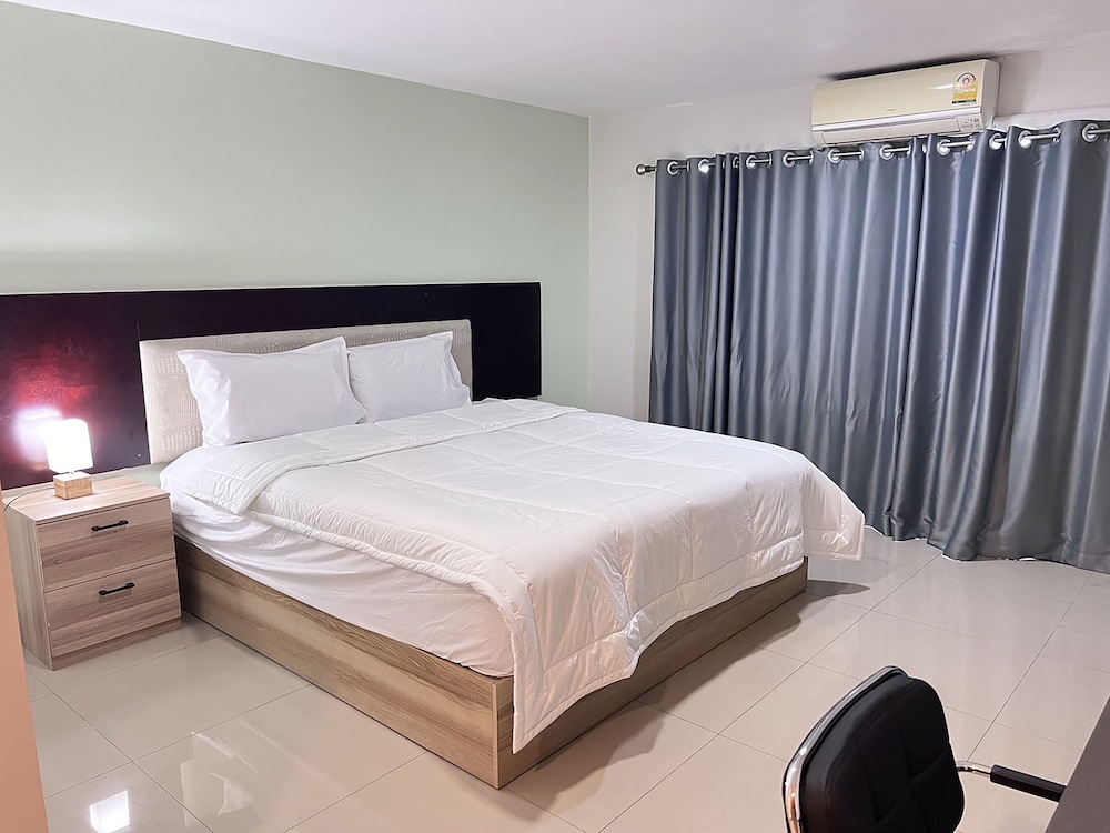 Deluxe Room - Photo 1