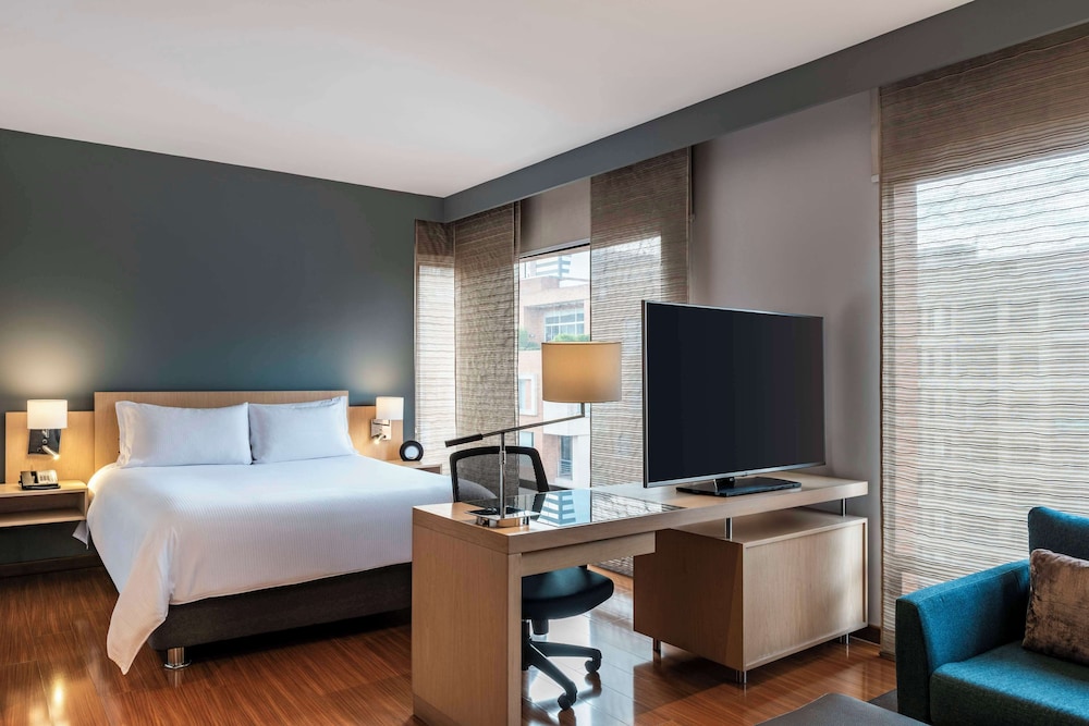 Junior Suite, 1 King Bed