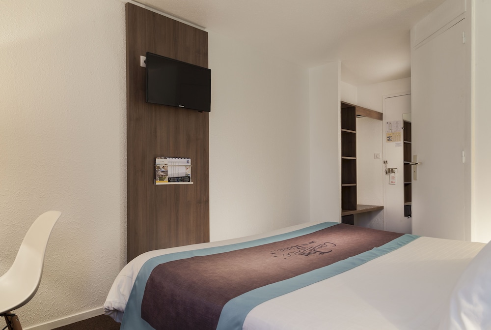 Standard Room, 2 Twin Beds - Photo 3