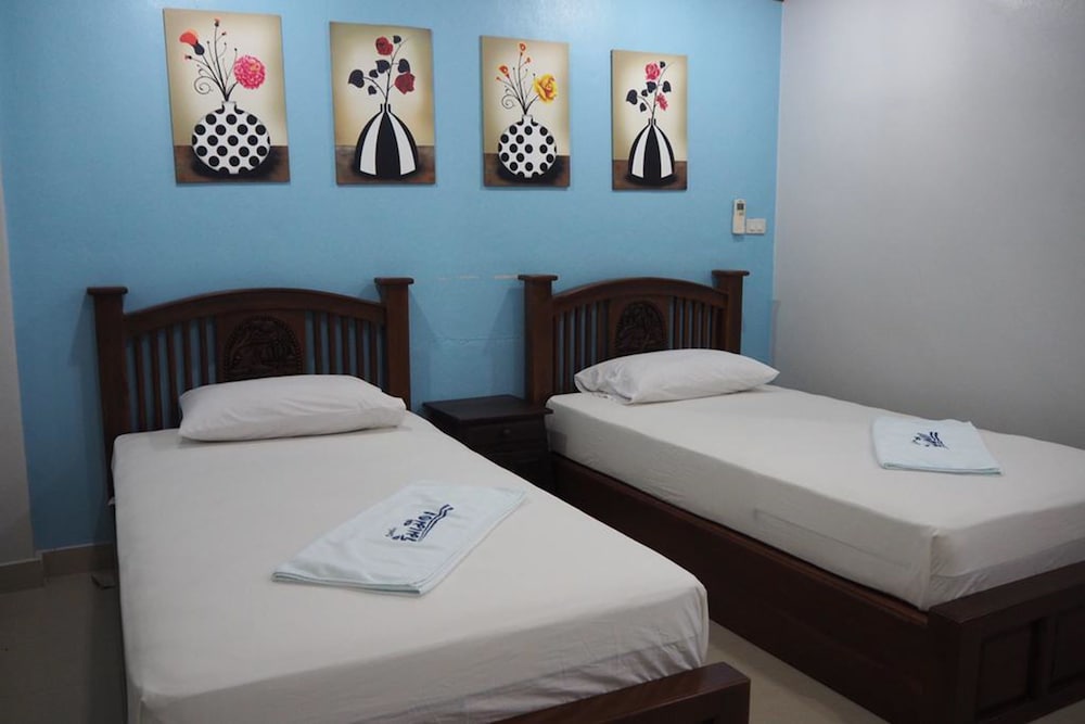 Standard Twin Room photo 3