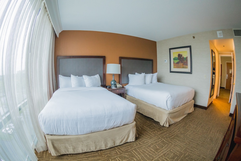 ADA Mobility Accessible, Premier Room, 2 Double Beds with Sleeper Sofa, Bathtub photo 2