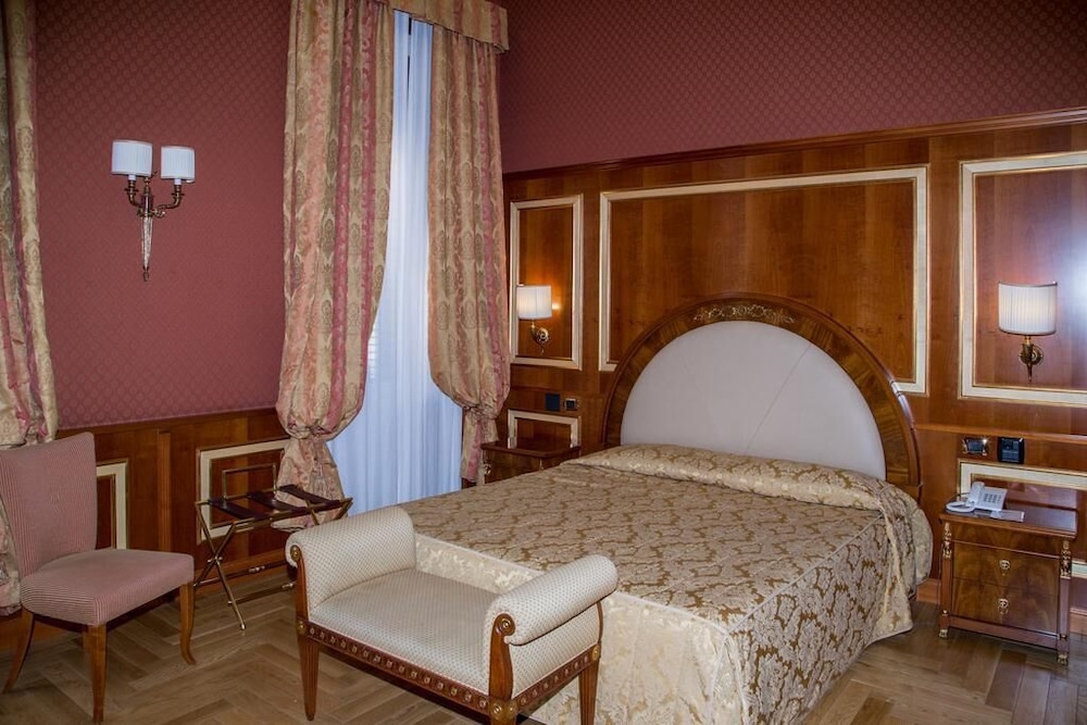 Deluxe Double or Twin Room, Sea View
