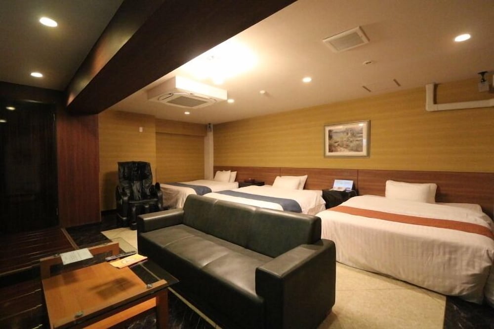 Premium Triple Room photo 2