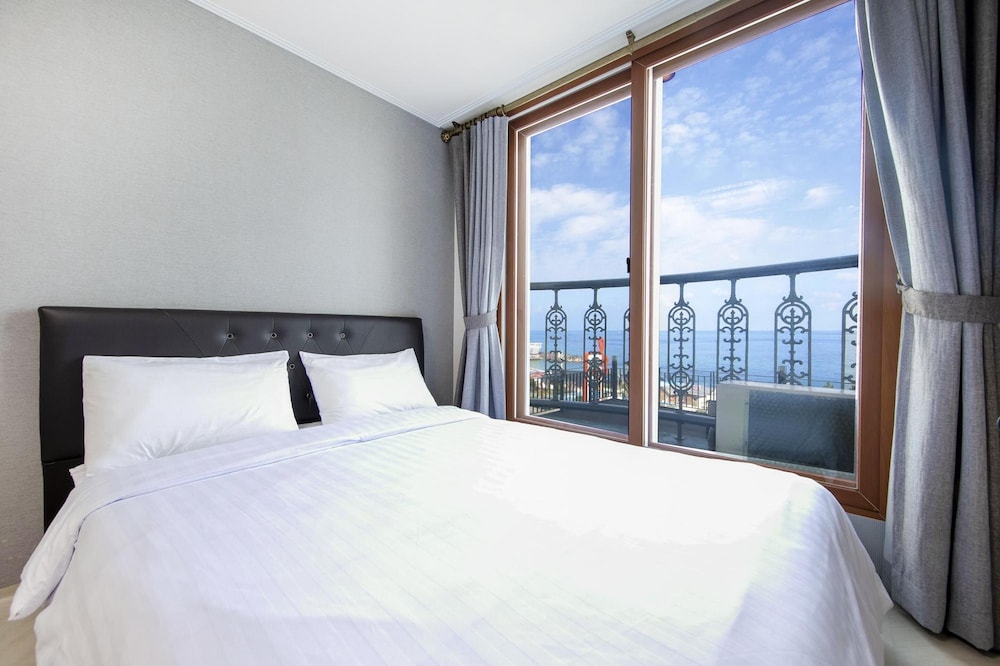 Basic Room, 1 Bedroom (Angeala(Oceanview))