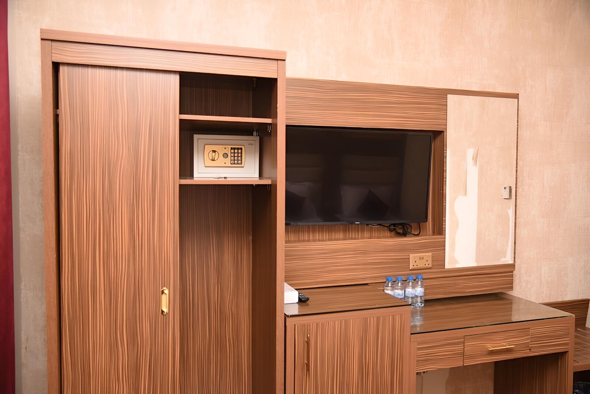 Double or Twin Room photo 1