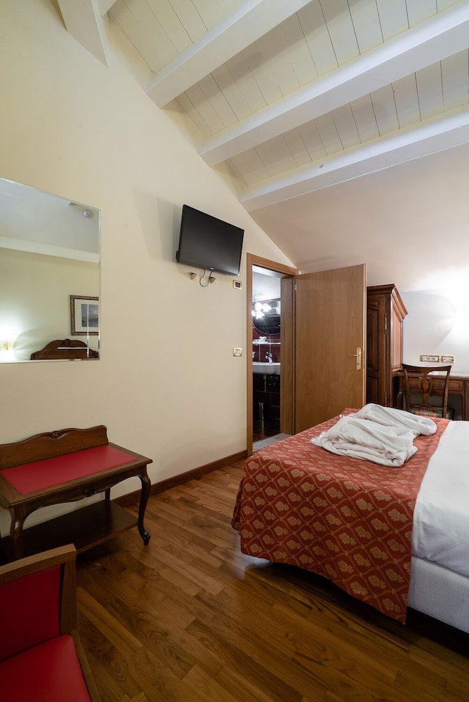Double Room, 1 Queen Bed (Relax) photo 1