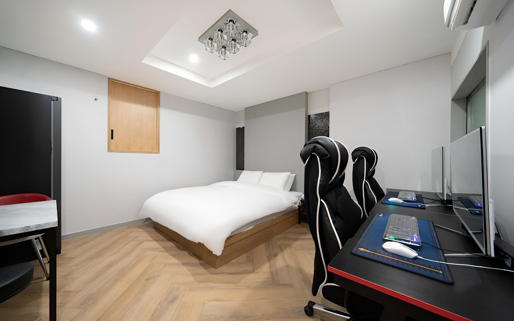 Room (Couple PC room-GTX 3060 INTEL 12th ge) - Photo 1