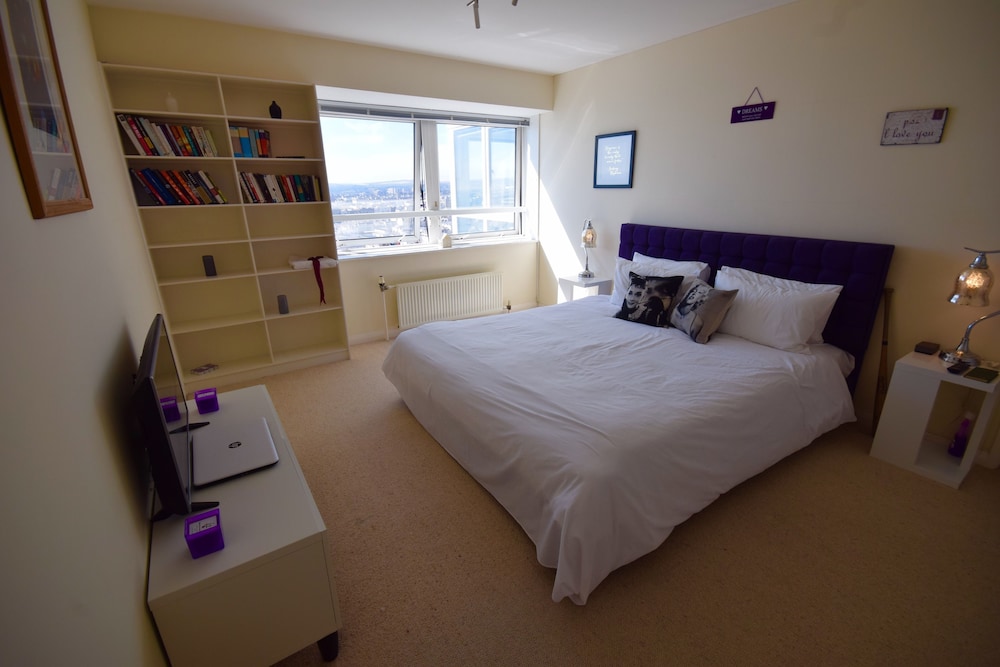Penthouse, 2 Bedrooms, Sea View photo 3