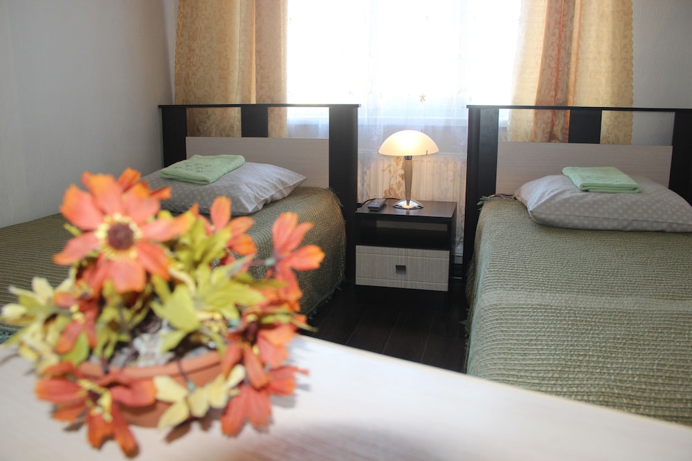 Standard Twin Room, Shared Bathroom